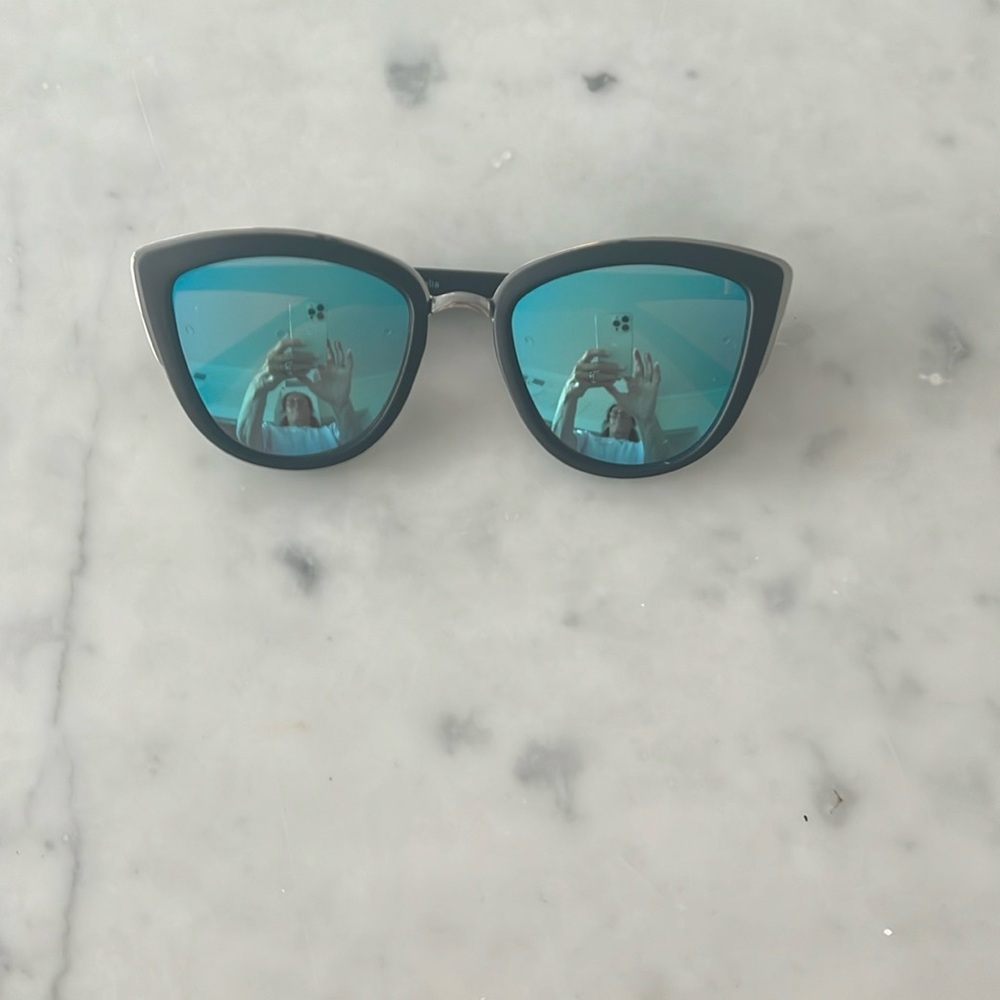 Quay like new sunglasses